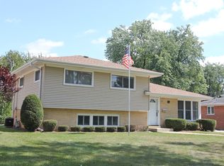 163 N Prairie Ave, Bloomingdale, IL 60108