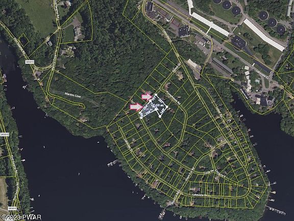 2nd image of 198 & 199 Forest Dr