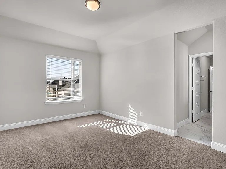 11706 Mikaela Dr — Photo 43