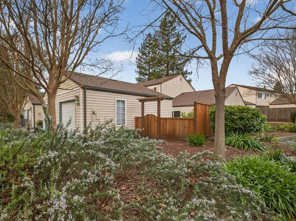 1600 Yardley Street, Santa Rosa, CA 95403