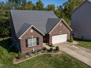 17818 Birch Bend Cir, Fisherville, KY 40023