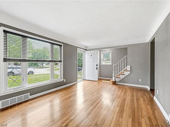 4th image of 7906 Kenton Ave