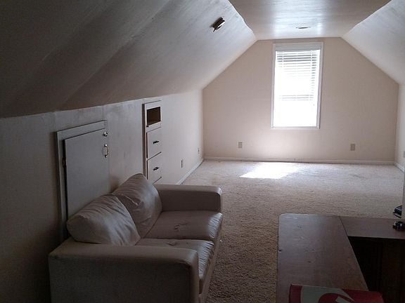 5th image of 743 Lincoln Ave