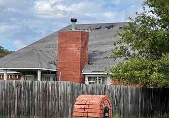 Exterior Neighborhood (street photo)