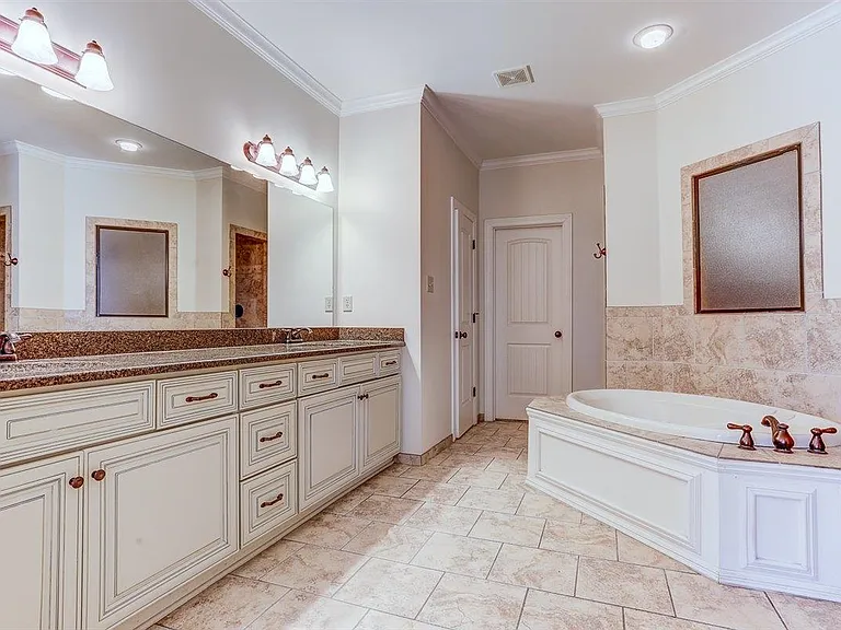1690 Totty Ln — Photo 23