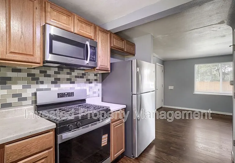 8316 E 16th Ave — Photo 7
