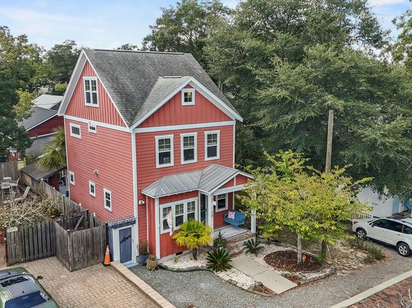 120 Saint James St