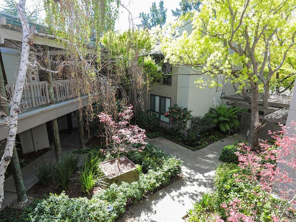 1st image of 36 Mansion Ct
