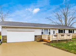 364 Shanahan Rd, Lewis Center, OH 43035