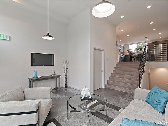 2nd image of 1516 NW 87th St #1516