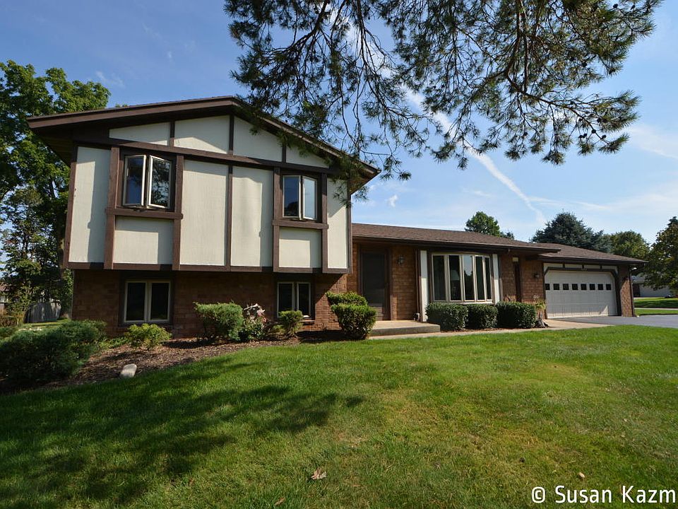 1st image of 2883 Michael Dr