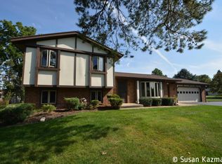 2883 Michael Dr, Hudsonville, MI 49426
