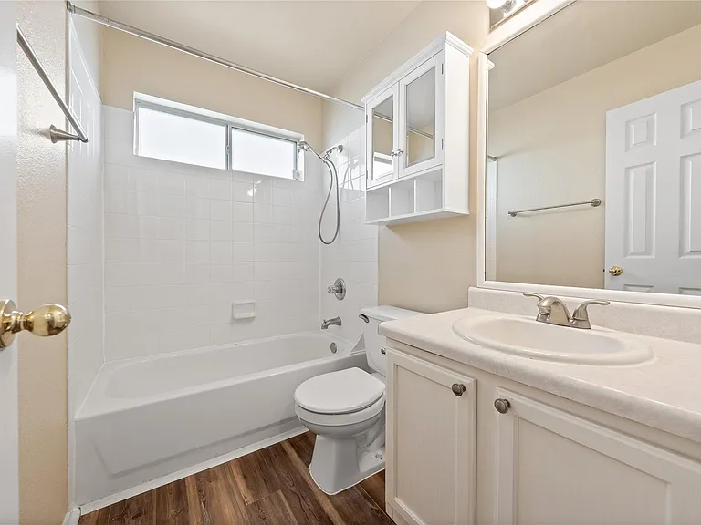 210 Mesquite Cir — Photo 19