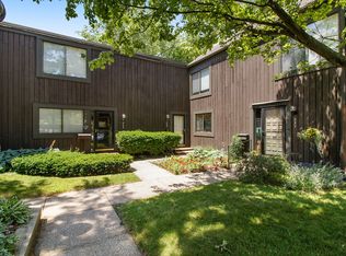 235 Durness Ct, Kalamazoo, MI 49006