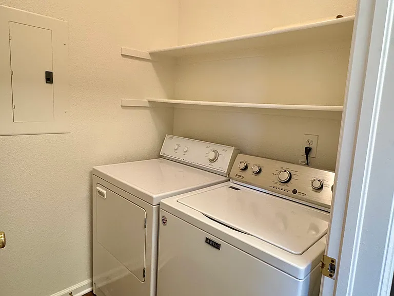4545 Wheaton Dr #B200 — Photo 10