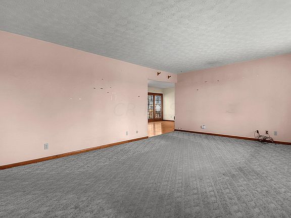 4th image of 10684 Betty Ln