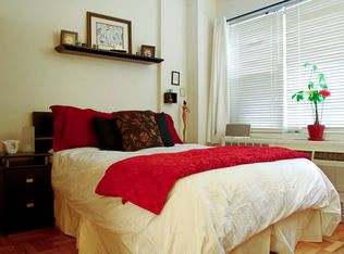 311 E 71st St APT 1C, New York, NY 10021