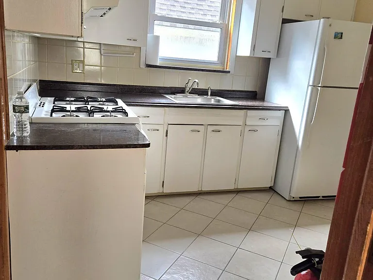 55 Patterson St #2 — Photo 6