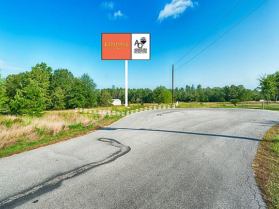 2nd image of 1 Lost Oaks Ct