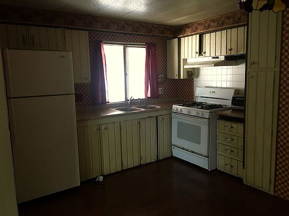 5th image of 2557 Williams Ave