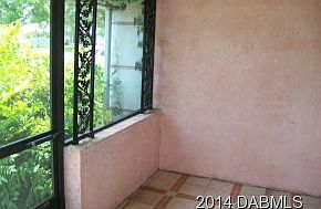 4th image of 2722 Royal Palm Dr