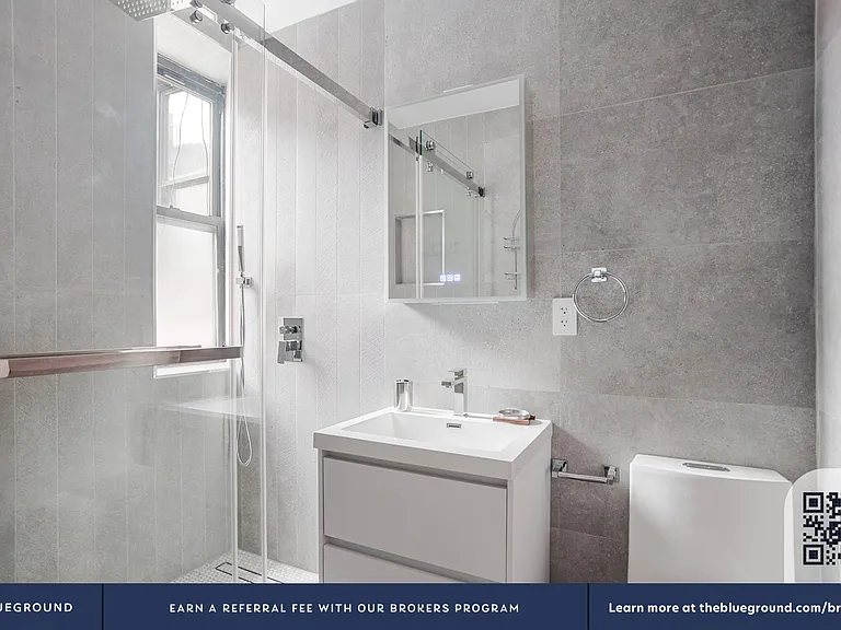 159 Prince St #1 — Photo 14