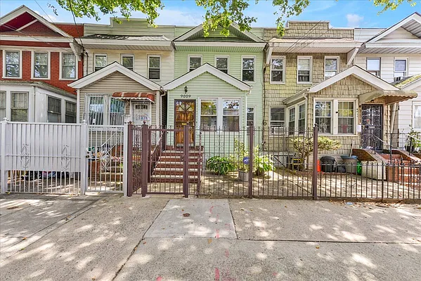 Sold by ERA Top Service Realty, Inc. | media 2