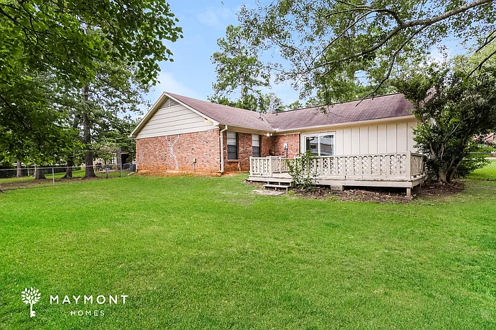 415 Shenandoah Rd N — Photo 11