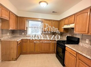 26 22nd St, Irvington, NJ 07111