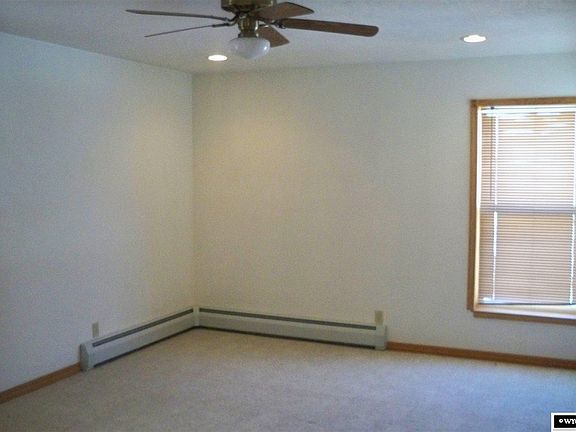 5th image of 1103 Laramie St