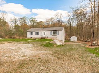 1050 Summit Rd, Cheshire, CT 06410