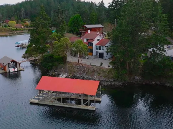 12848 Gilden Rd, Sunshine Coast, BC V0N 2H1