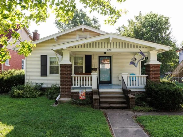 428 N 11th St, Fredonia, KS 66736