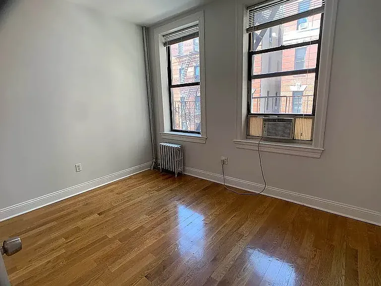 26 Thompson St #4D — Photo 4