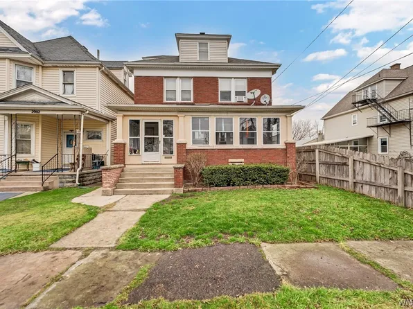 2004 Grand Ave, Niagara Falls, NY 14301