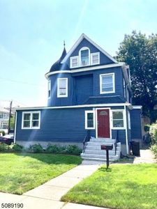 53 N Willow St Floor 1, Montclair, NJ, 07042