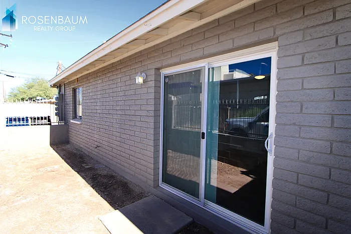 550 W 9th St #1 — Photo 12