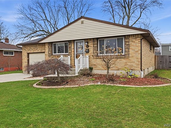 2nd image of 52 Hillsboro Rd