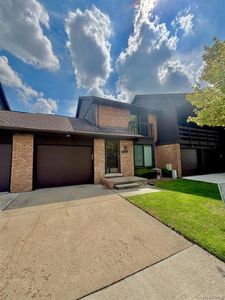37122 Clubhouse Dr, Sterling Heights, MI, 48312