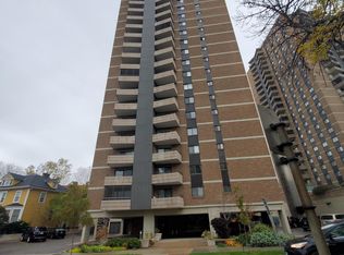 410 Groveland Ave APT 403, Minneapolis, MN 55403