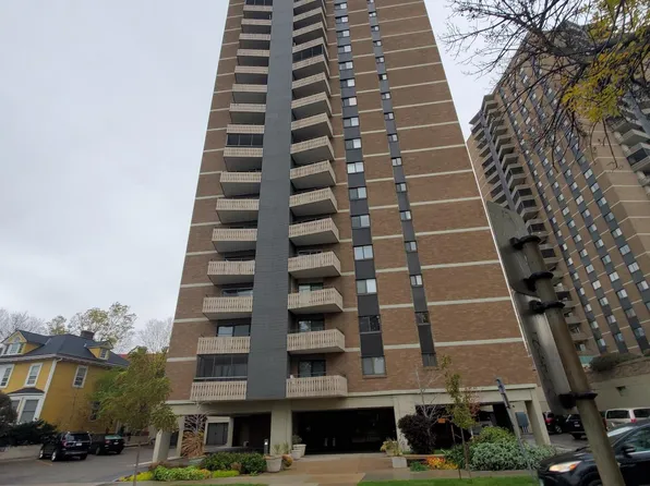 410 Groveland Ave APT 403, Minneapolis, MN 55403