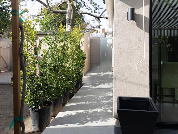 side walkway to front of unit