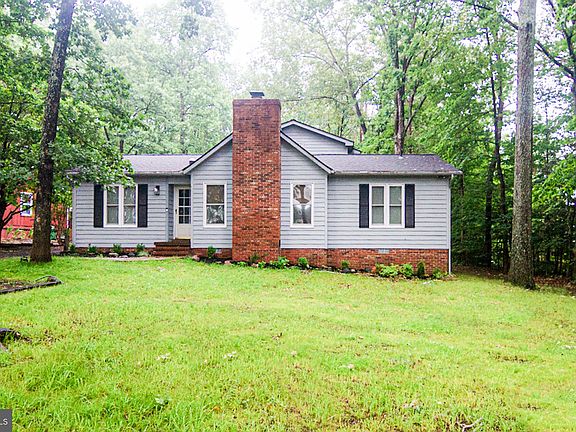 2nd image of 207 Madison Cir
