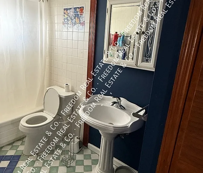 1620 West Ave — Photo 4