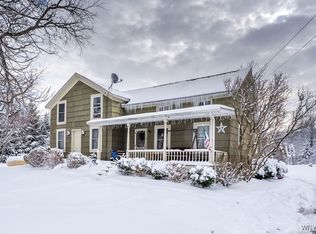 9048 Pearson Rd, Middleport, NY 14105