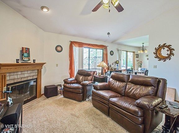 3rd image of 663 Eichler Dr
