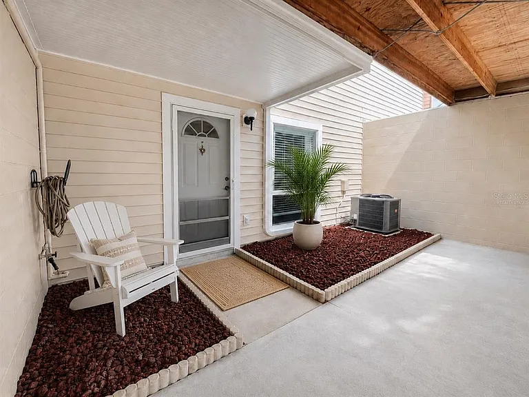 11905 Cypress Vis — Photo 32