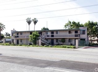 200 E Gladstone St APT 6, Azusa, CA 91702