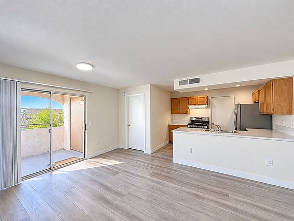 5th image of 7570 W Flamingo Rd Unit 125