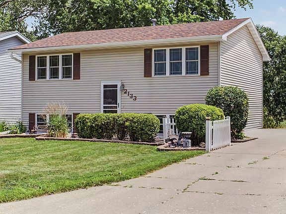 2nd image of 2133 10th St